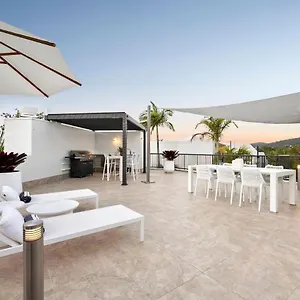 https://penthouse-with-private-roof-top-terrace-noosa.queenslandhotels.net